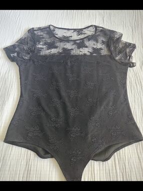 Sheer Yoke Black Lace Short Sleeve Bodysuit